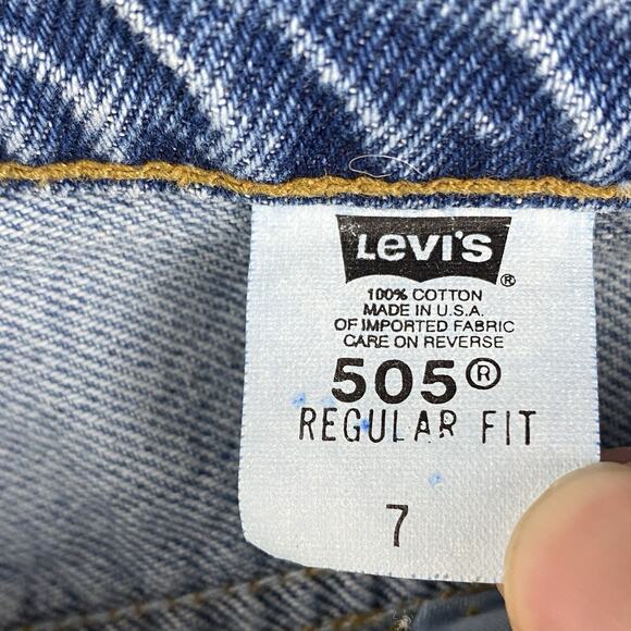 VTG Levi’s 505 Regular Fit Bermuda Denim Shorts Women’s Size 7 Medium Wash New - Picture 11 of 12